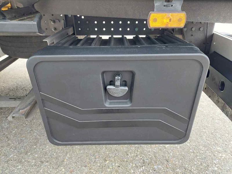 Schmitz Ostatní SKO 24 Thermo King SLXi 300 - fotka 46 z 51