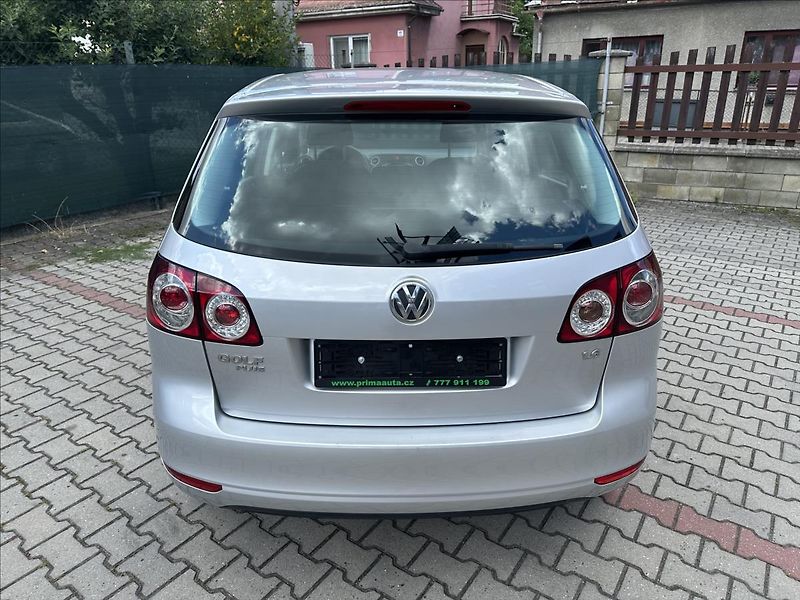 Volkswagen Golf Plus 1,6 MPI 1.majitel TRENDLINE - fotka 4 z 31