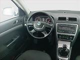 Škoda Octavia (2011) 1.6 TDI, po STK, za super cenu - náhled 7