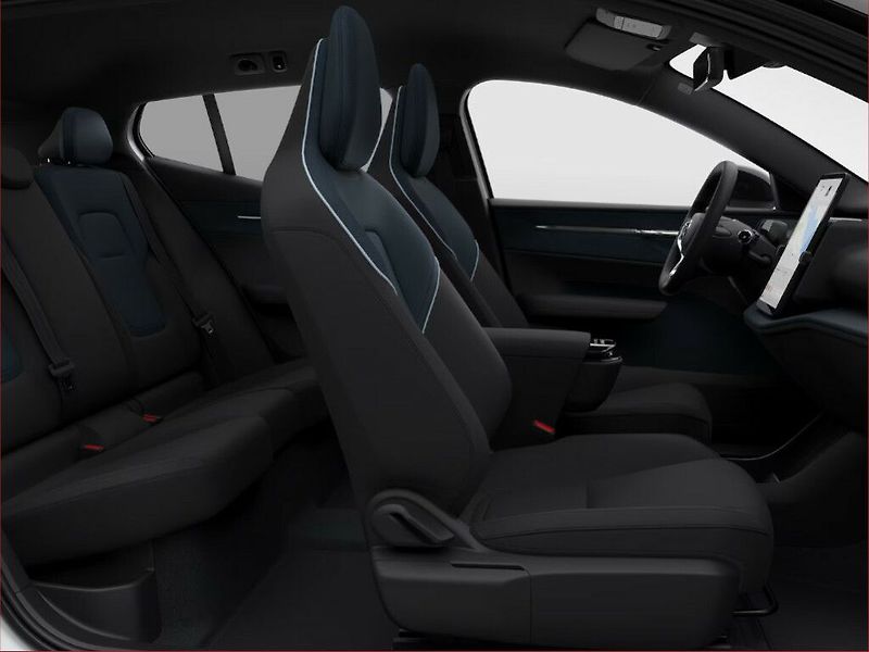 Volvo EX30 PLUS P5 Long Range RWD 200kW - fotka 9 z 12