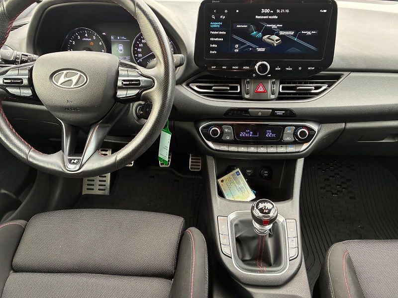 Hyundai i30 (2023) N LINE 1.5T-GDI 118kW CZ DPH - fotka 10 z 11