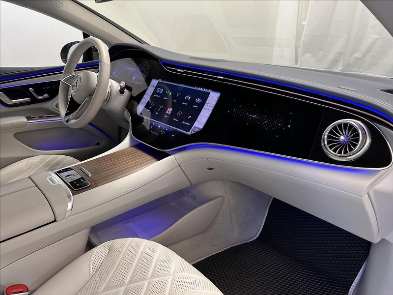 Mercedes-Benz EQS 580 4MATIC Berline - fotka 14 z 23
