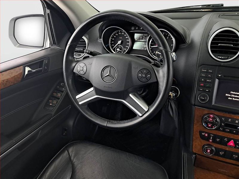 Mercedes-Benz GL (2010) 350 CDI, 4X4, Automat, 7 míst - fotka 7 z 18