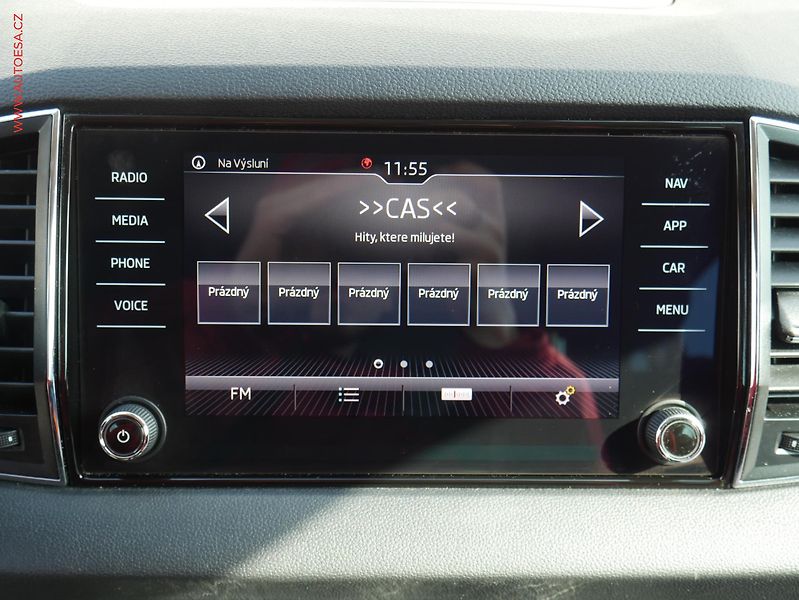 Škoda Karoq (2019) 1.6 TDi, Soleil, DSG, LED, - fotka 14 z 21