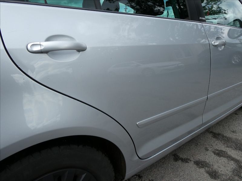 Volkswagen Golf Plus 1,2 TSi 77kW,STYLE,po servise - fotka 12 z 39
