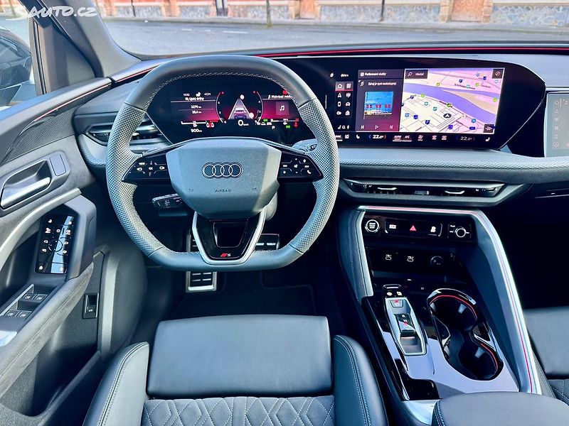 Audi Q5 2.0 TDI SPORTBACK 4x4 S-LINE - fotka 29 z 45