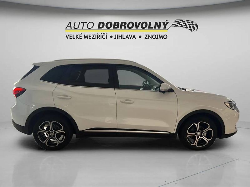 MG ZS (2025) ELEGANCE 1.5 MT5 (85kW/115k) / - fotka 9 z 30