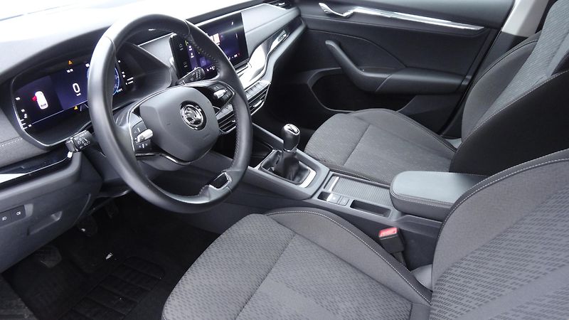Škoda Octavia Kombi 1.5TSi Style - fotka 6 z 19