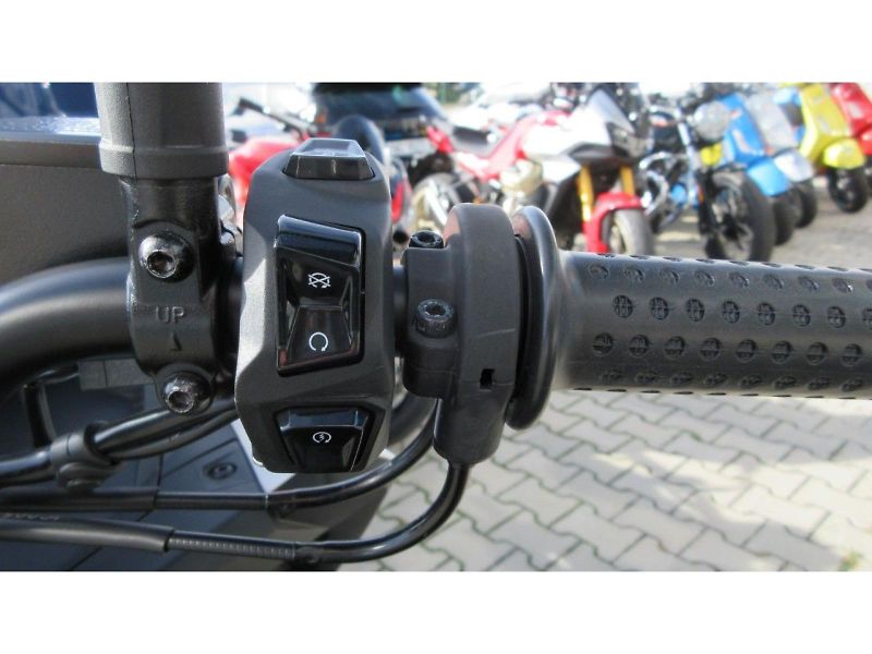 Aprilia (2026) SR GT 125 SPORT e5+ - fotka 11 z 11