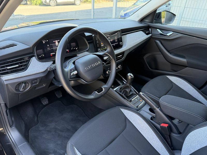 Škoda Kamiq (2025) Selection 1.0 TSI 85kW - fotka 13 z 32