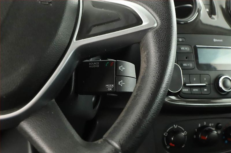 Dacia Logan (2018) 1.0 SCe, Serv.kniha - fotka 11 z 12