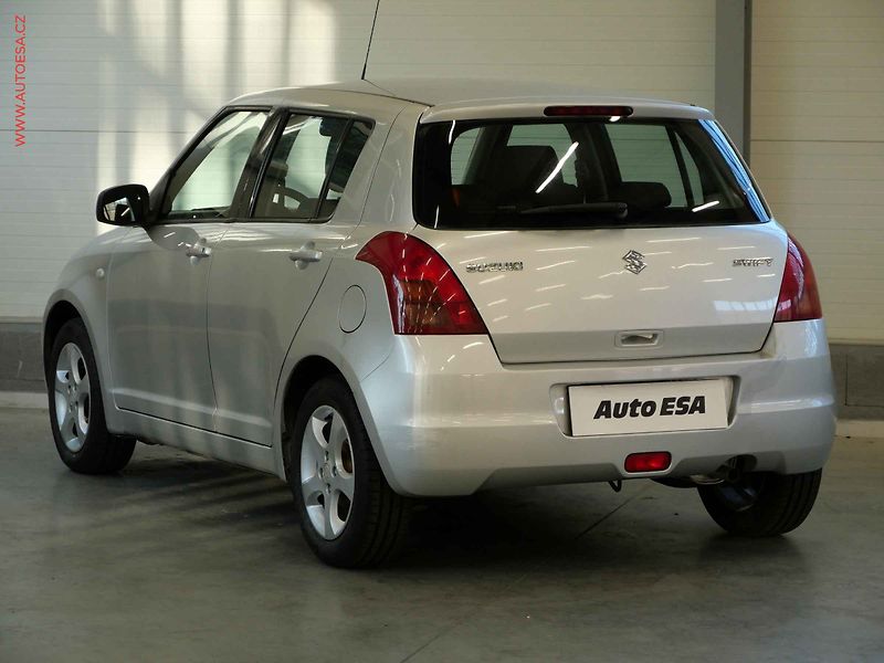 Suzuki Swift (2006) 1.4i, AC, STK5/28 - fotka 6 z 19