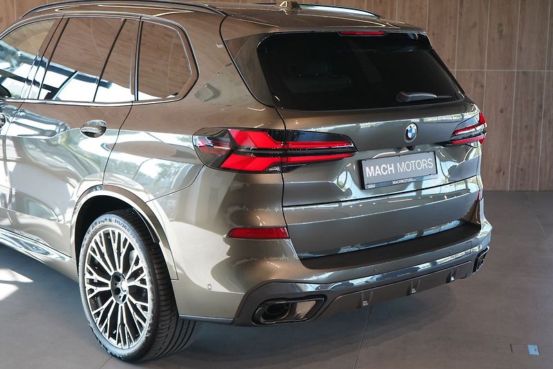 BMW X5 40d xDrive, Tažné, Panorama - fotka 16 z 50