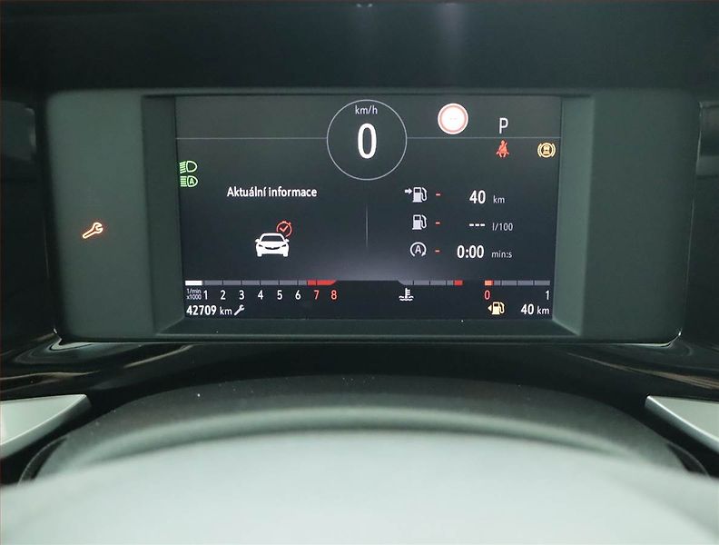 Opel Mokka (2022) Elegance 1.2 Turbo, Automat - fotka 11 z 16