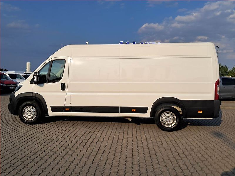 Citroën Jumper (2020) 2.2 BlueHDi, 14m3, ČR - fotka 3 z 16