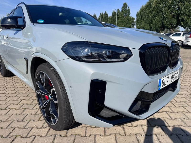 BMW X4 (2023) COMPET. 3,0i 375 KW 2. MAJ PPF - fotka 11 z 50
