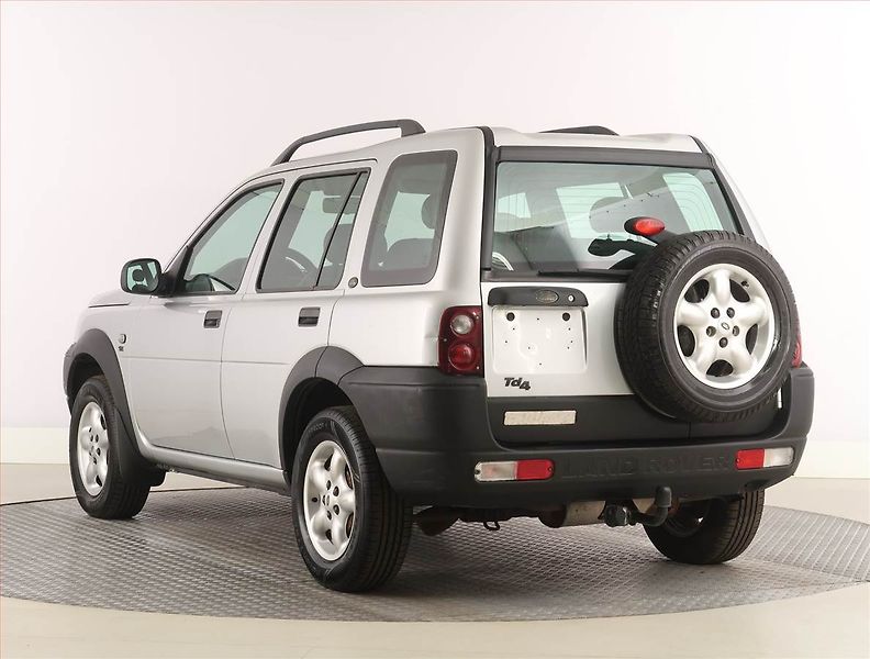 Land Rover Freelander (2003) 2.0 TD4, 4X4, Tažné - fotka 4 z 18