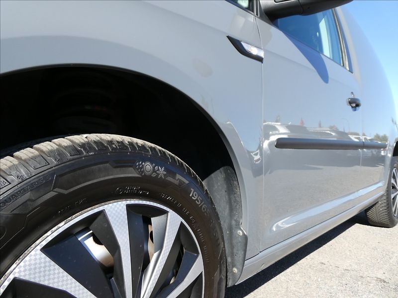 Volkswagen Caddy 2,0 TDi Basis,po rozvodech,TOP - fotka 11 z 56