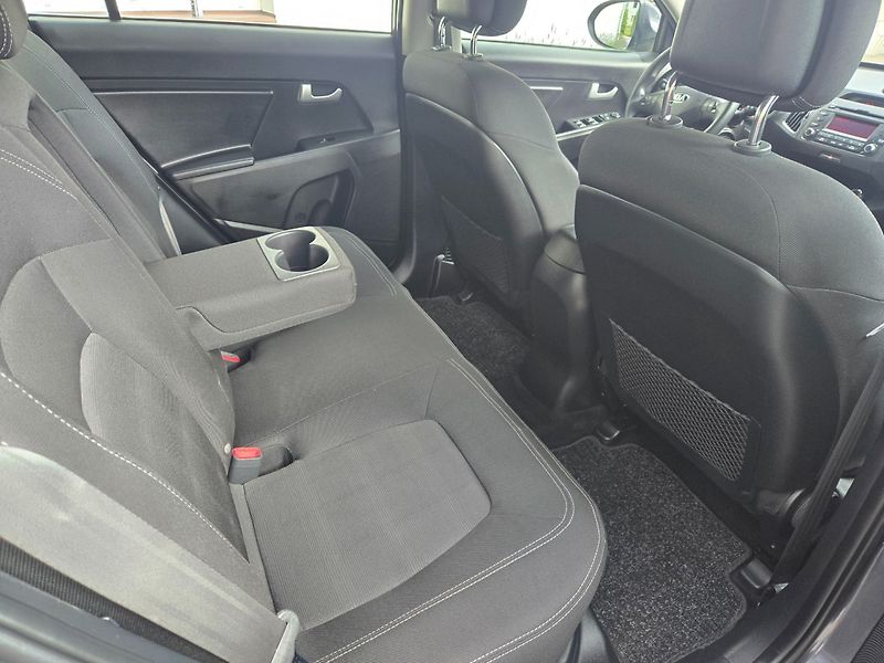 Kia Sportage (2013) 1.6 GDI TOP STAV - fotka 14 z 19