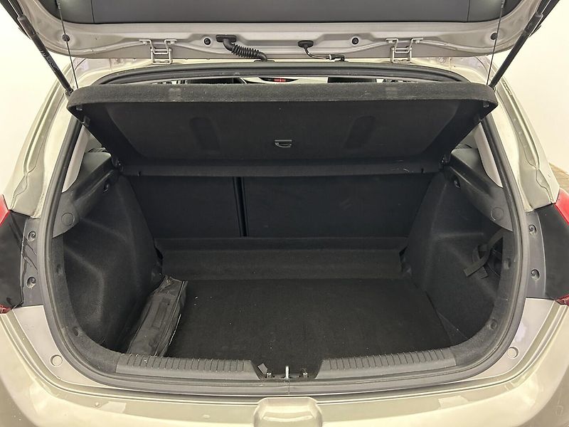 Kia Ceed 1.4 CVVT Comfort Plus - fotka 18 z 22