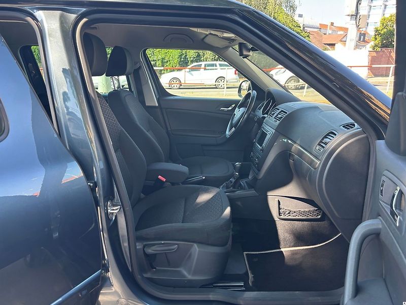 Škoda Yeti 1.4TSi-90KW/2015/ELEGANCE.1MAJ - fotka 22 z 49