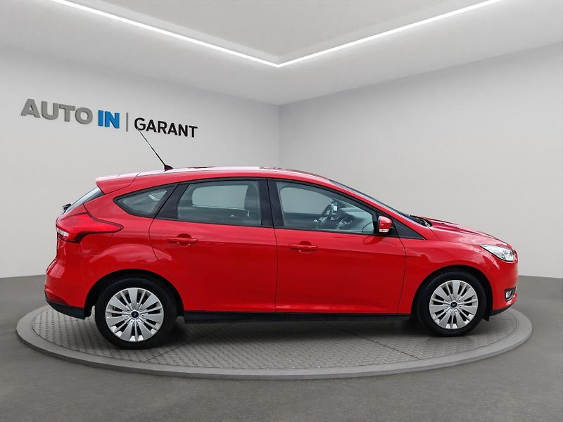 Ford Focus (2016) Trend čr. 1,0 ecoboost 125k pr - fotka 7 z 15
