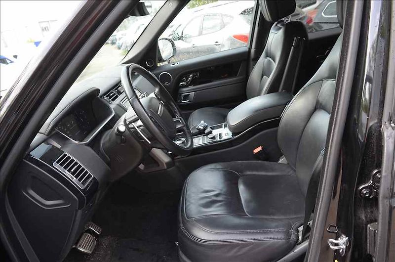 Land Rover Range Rover (2021) 3,0 D350 AUTOBIOGRAPHY - fotka 21 z 26