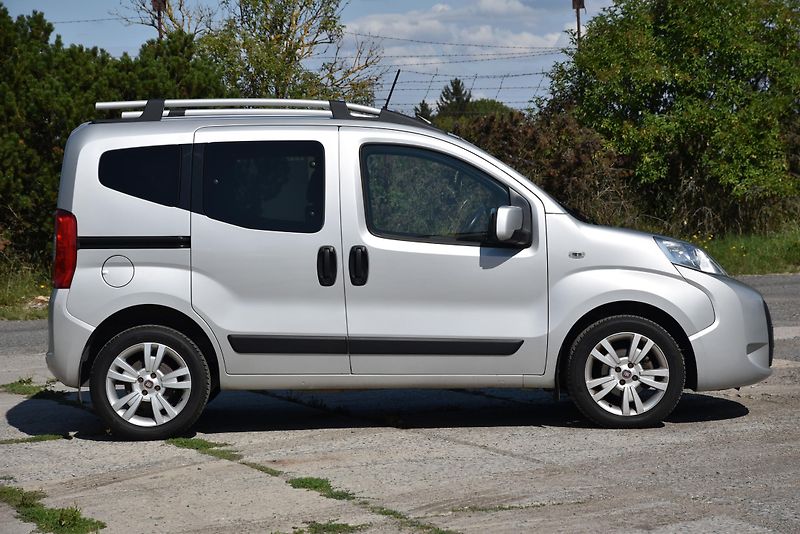 Fiat Qubo 1.3 MultiJet,KLIMA,PDC,ALU16 - fotka 2 z 44