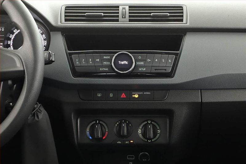 Škoda Fabia (2018) 1.0 TSI, ČR,1.maj, Serv.kniha - fotka 9 z 13