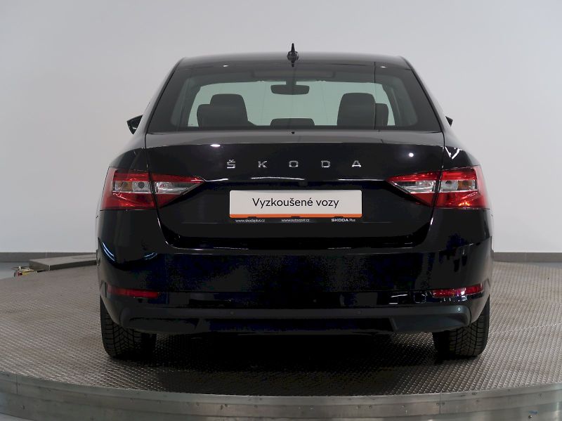 Škoda Superb (2021) STYLE 1.5TSI 110KW DSG - fotka 9 z 37