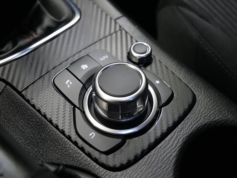 Mazda 3 - fotka 20 z 25