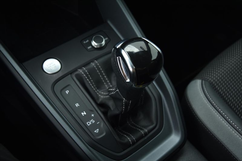 Audi A1 40TFSI 147kW S-LINE SERV.KNIHA - fotka 22 z 31