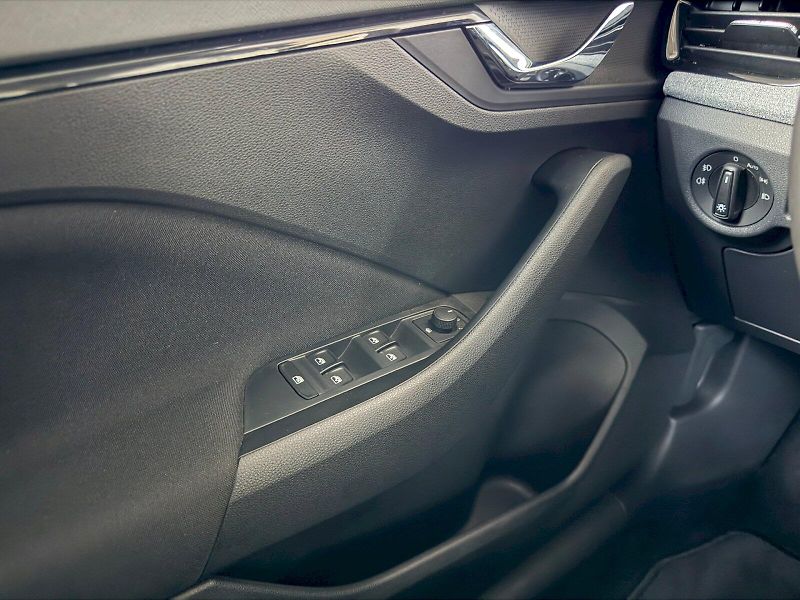 Škoda Kamiq (2025) Selection 1.0 TSI / 85 kW M6 - fotka 7 z 26