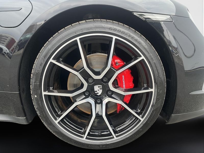 Porsche Taycan 4S Sport Tursimo 4S Sport Turi - fotka 12 z 28