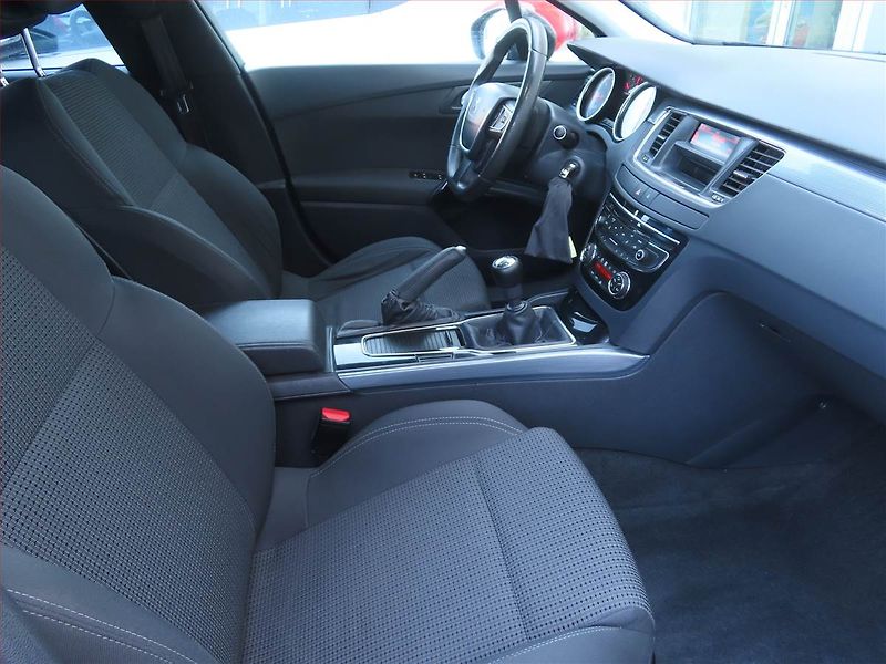 Peugeot 508 (2012) 2.0 HDi, Tempomat - fotka 9 z 18