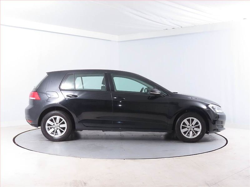 Volkswagen Golf (2014) 1.2 TSI, Serv.kniha, Tempomat - fotka 6 z 14