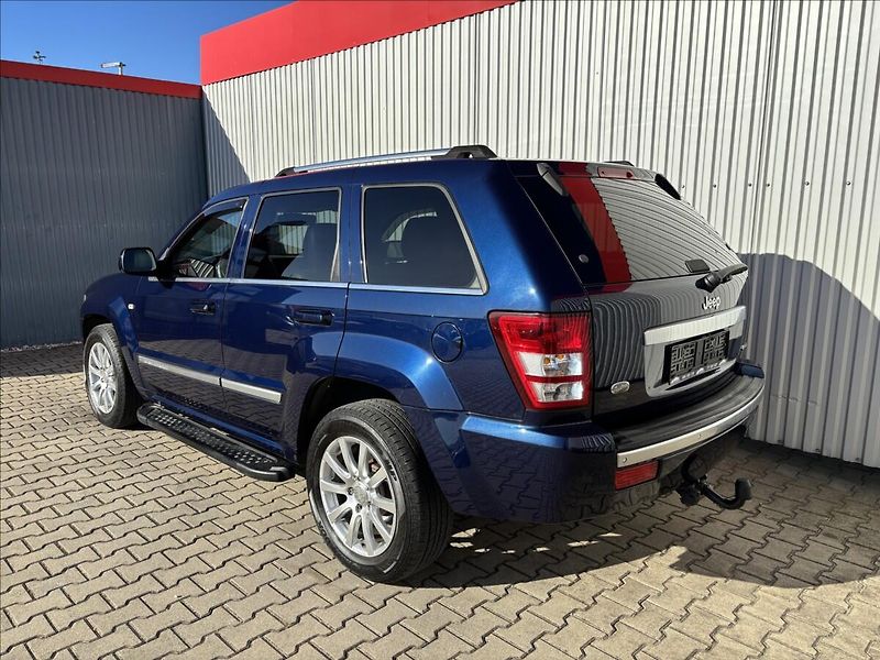Jeep Grand Cherokee 3.0 CRDI V6 Limited 4x4 - fotka 6 z 19