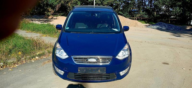 Ford Galaxy 2.0 benzin 107 kw Facelift - fotka 6 z 34