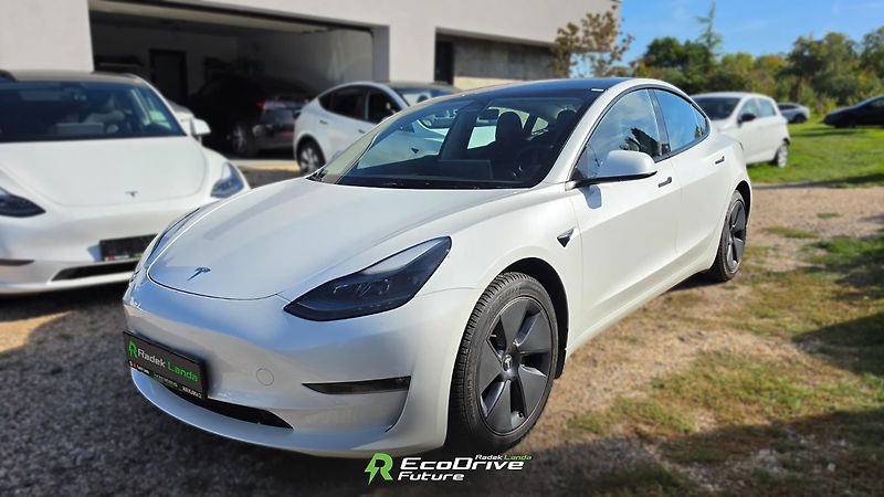 Tesla Model 3 (2021) Long Range AWD, Dual Motor - fotka 4 z 12