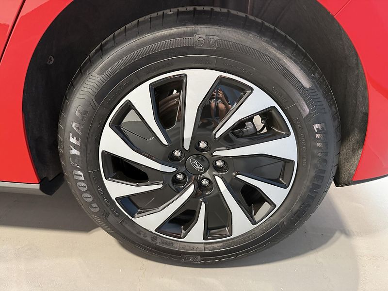 Ford Focus 1.0 EcoBoost mHEV 114kW Titani - fotka 13 z 13