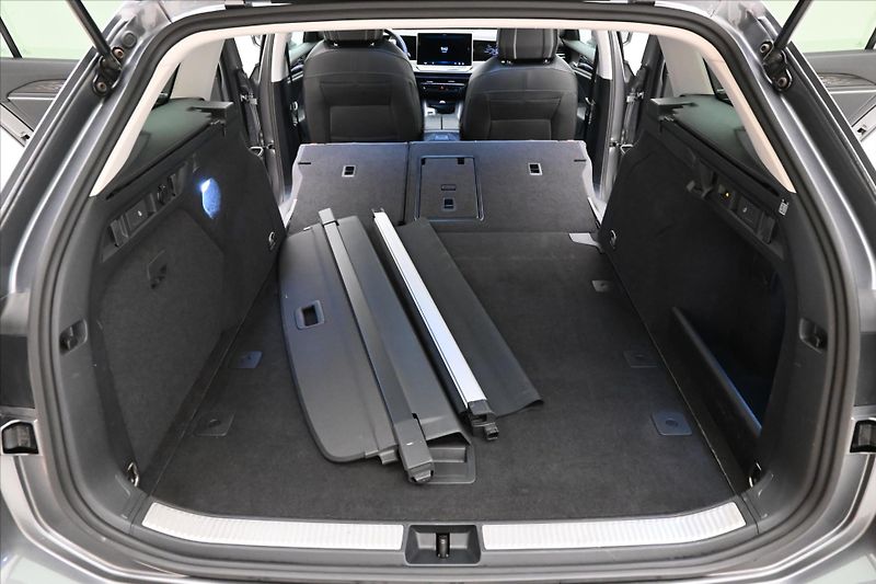 Volkswagen Passat 2,0 TDI 110 kW DSG Business Zá - fotka 11 z 33