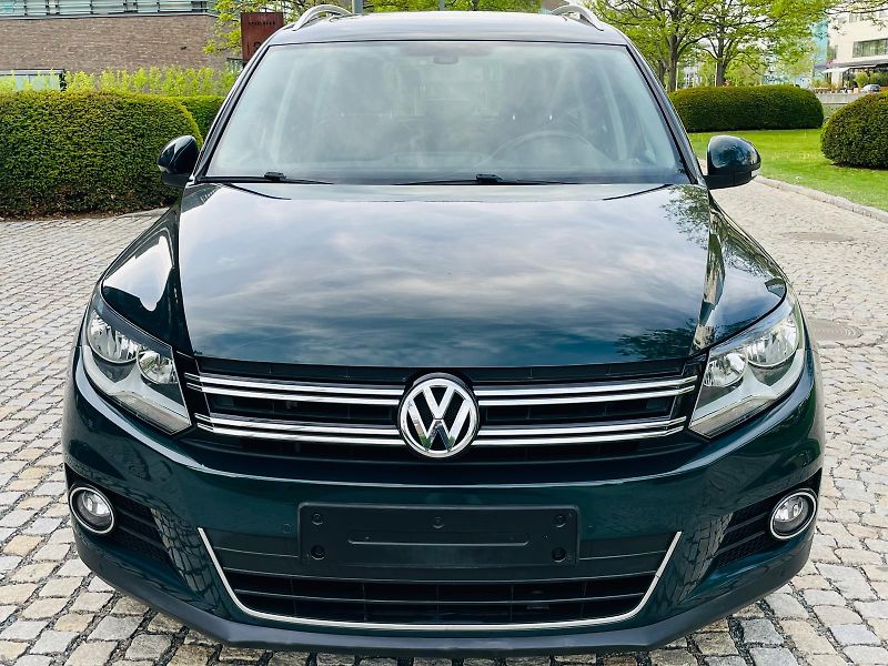 Volkswagen Tiguan 2.0TDI MANUÁL SENZORY 1MAJITEL - fotka 6 z 49