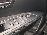 Peugeot 3008 (2023) Allure Pack 1.2 PureTech - náhled 18