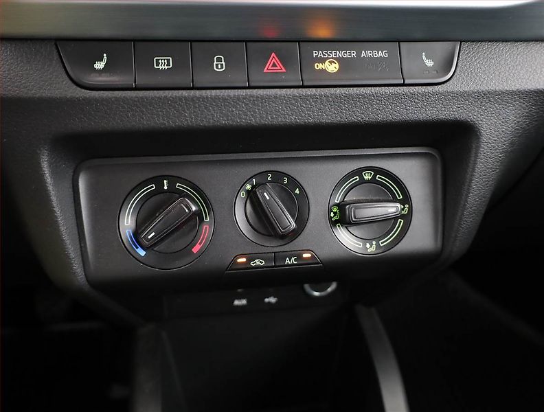 Škoda Fabia (2015) Ambition 1.4 TDI, nová STK - fotka 10 z 16
