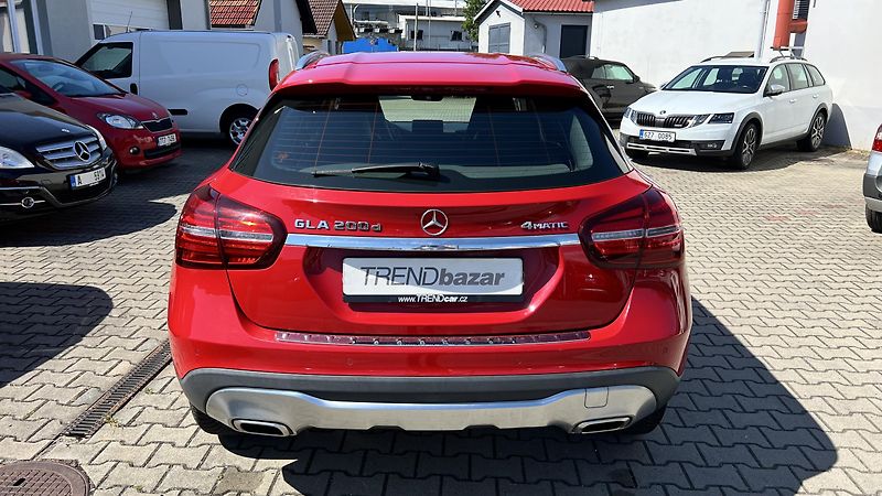 Mercedes-Benz GLA 200 D 100 KW 4 matic - fotka 5 z 14