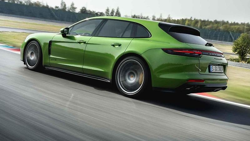 Porsche Panamera GTS a GTS Sport Turismo