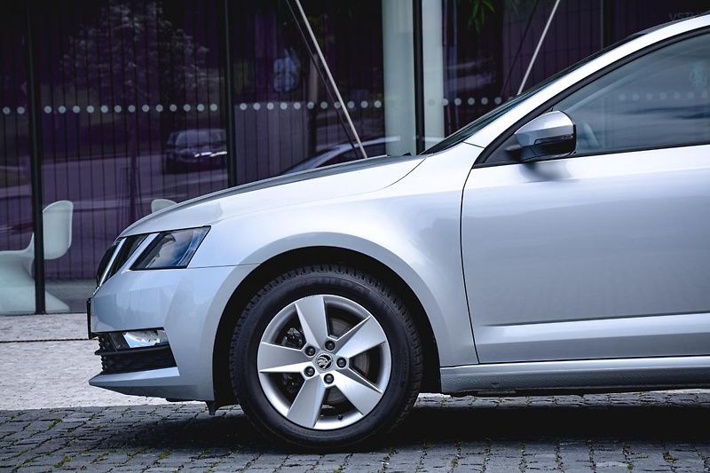 Škoda Octavia (2019) Combi 1.5 Tsi/G-TEC Dsg Ambi - fotka 5 z 33