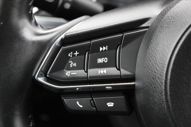 Mazda CX-5 2,5 i  1MAJ,A/T,4x4,REVOLUTION - fotka 21 z 47