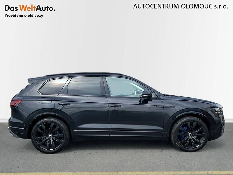 Volkswagen Touareg (2021) 3.0 TDI 8AUT 4MOTION R-Line - fotka 3 z 32
