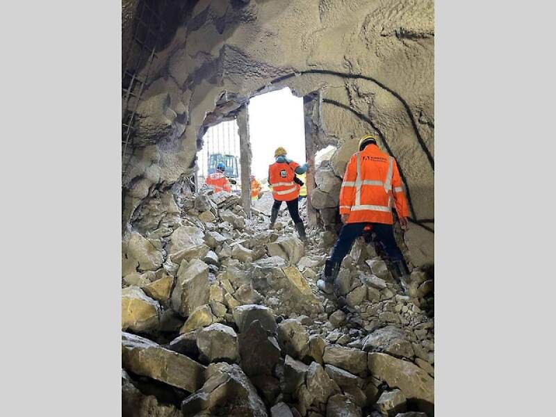 Proražení tunelu Homole na D35.